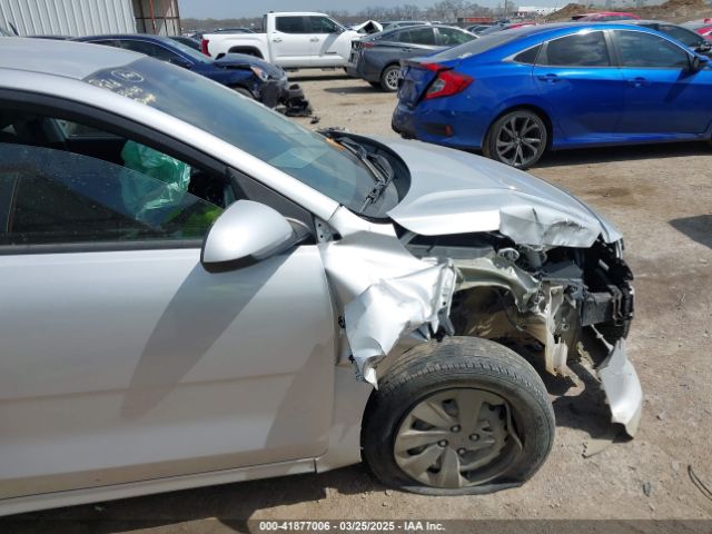 3KPA24AD5LE311944 KIA RIO S