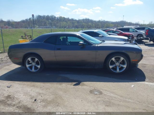 2C3CDZAT2FH823343 Dodge Challenger R/t