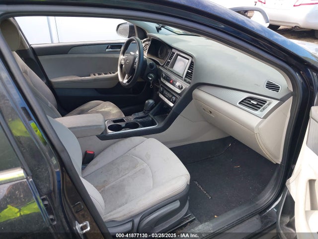 5NPE24AF0JH713253 Hyundai SONATA SE