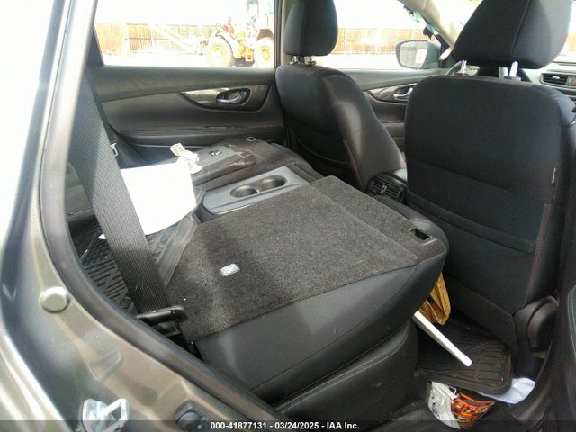 JN8AT2MV0HW262806 Nissan ROGUE S