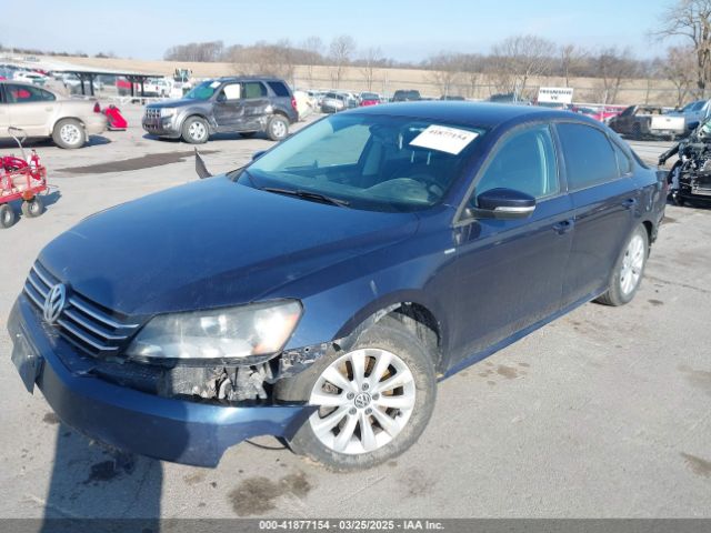 1VWAT7A35EC080363 Volkswagen Passat 1.8t Wolfsburg Edition