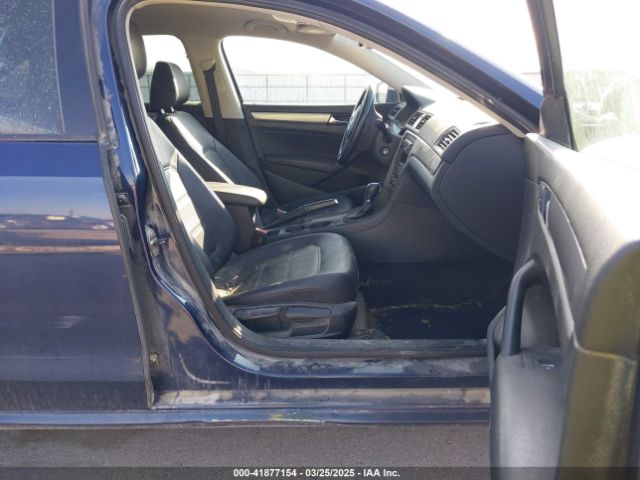 1VWAT7A35EC080363 Volkswagen Passat 1.8t Wolfsburg Edition