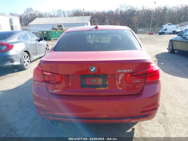 WBA8B9C32HK884916 BMW 330I