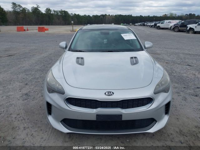 KNAE25LA5J6015316 KIA Stinger Premium