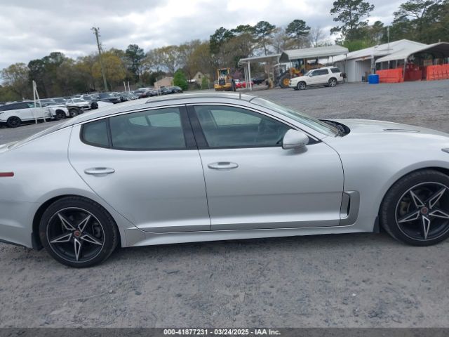 KNAE25LA5J6015316 KIA Stinger Premium