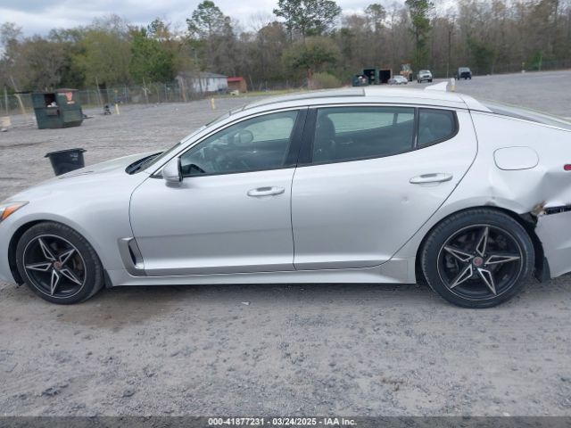 KNAE25LA5J6015316 KIA Stinger Premium
