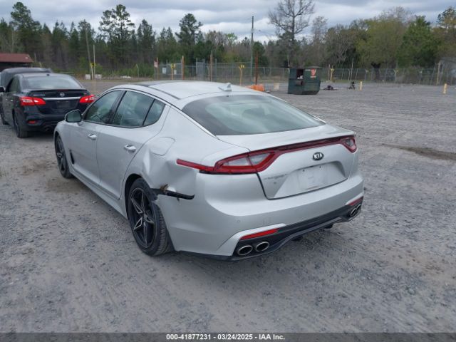 KNAE25LA5J6015316 KIA Stinger Premium