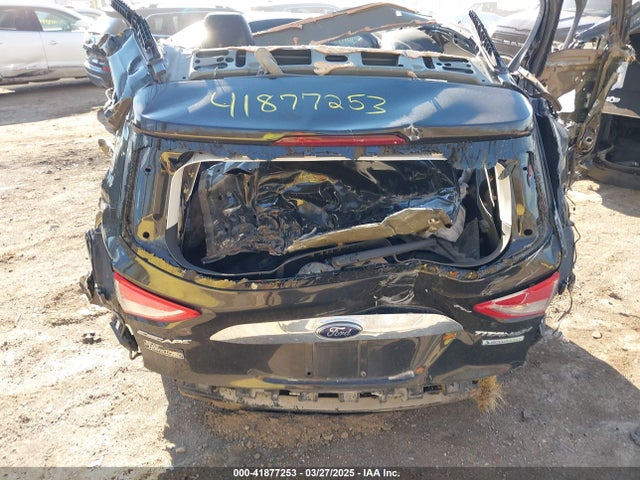 1FMCU0JXXEUD23447 Ford Escape Titanium