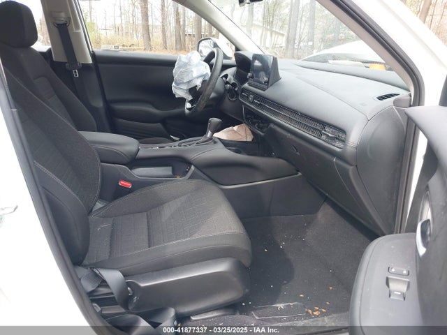 3CZRZ2H37RM719421 Honda Hr-v Awd Lx
