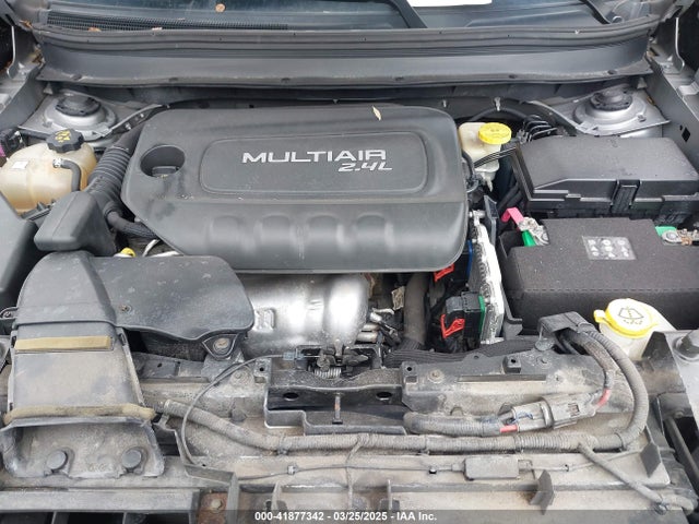 1C4PJLCB0FW506203 Jeep Cherokee Latitude