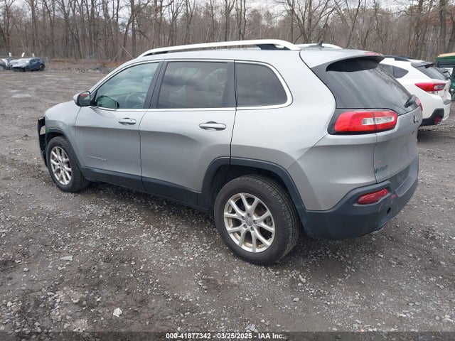 1C4PJLCB0FW506203 Jeep Cherokee Latitude