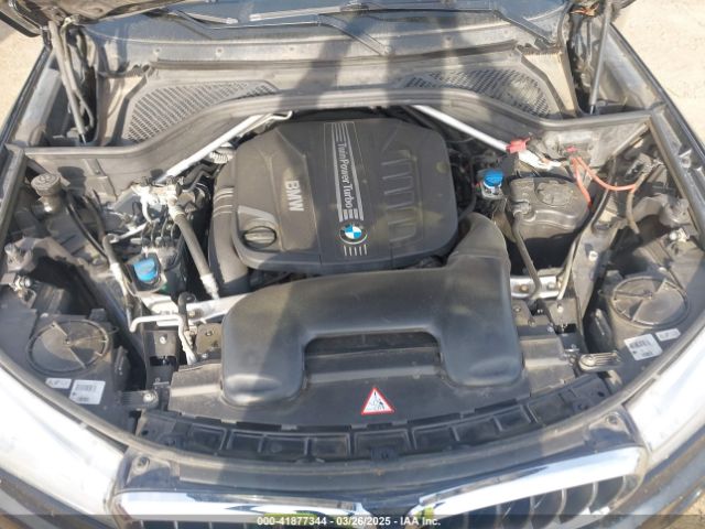 2014 BMW X5 5UXKS4C52E0J94215 Photo 9