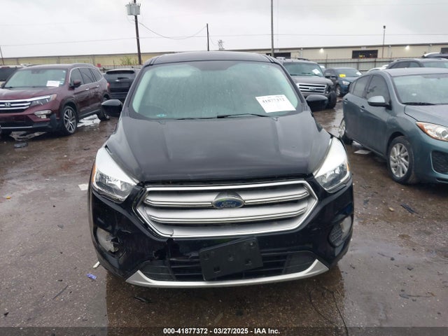 1FMCU0GD4HUE93661 Ford ESCAPE SE