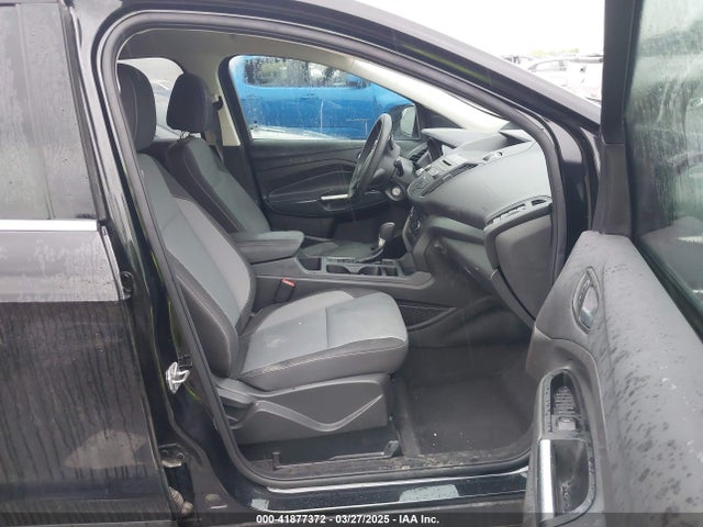 1FMCU0GD4HUE93661 Ford ESCAPE SE