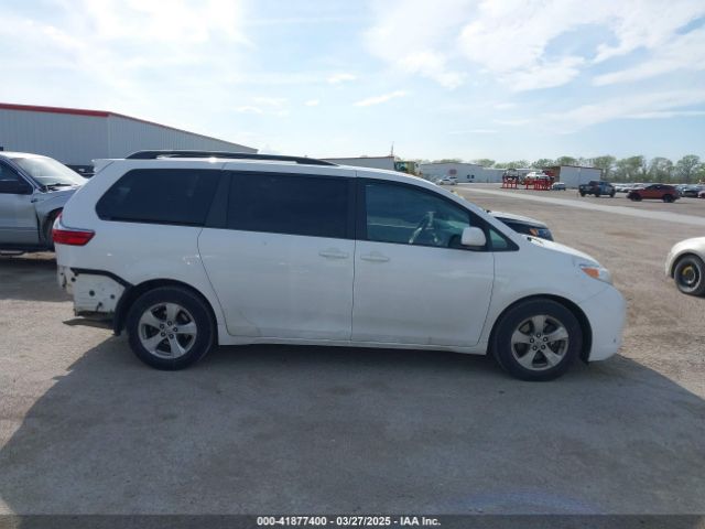5TDKZ3DCXHS870397 Toyota Sienna Le 8 Passenger