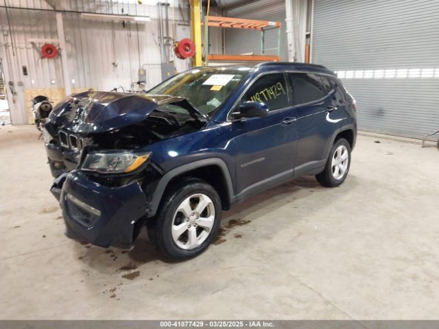3C4NJDBB1JT399045 Jeep Compass Latitude 4x4