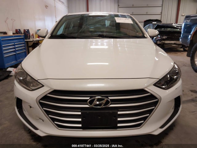 5NPD84LF4JH369157 Hyundai ELANTRA SEL
