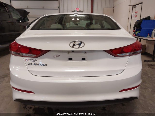 5NPD84LF4JH369157 Hyundai ELANTRA SEL