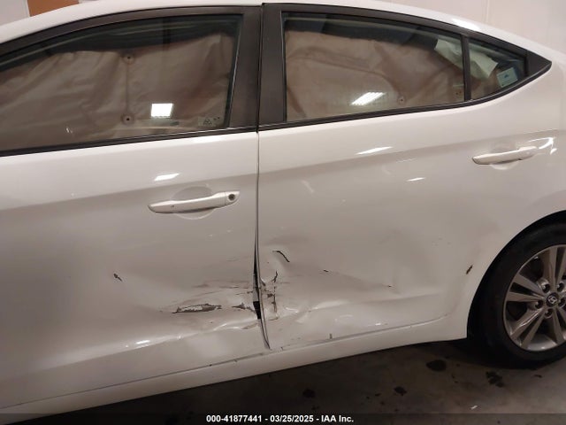 5NPD84LF4JH369157 Hyundai ELANTRA SEL