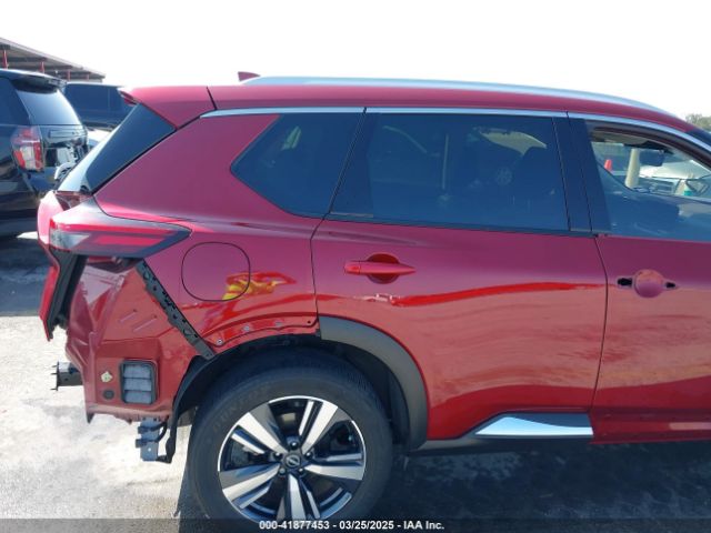 JN8BT3DC8PW105564 Nissan Rogue Platinum Fwd