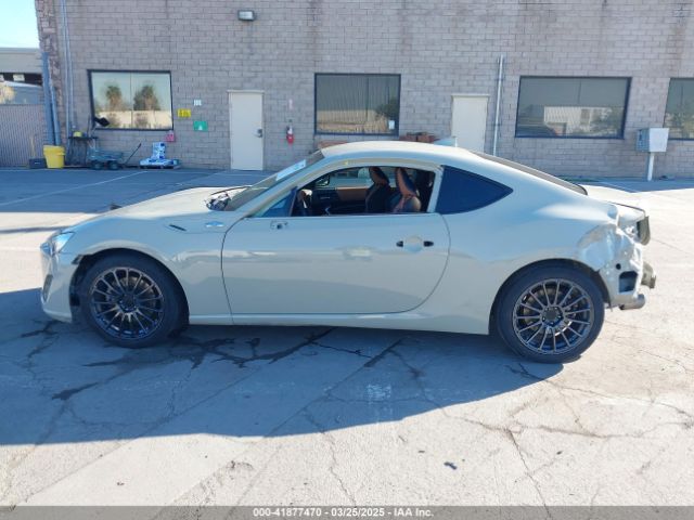 JF1ZNAA1XG9706085 Scion Fr-s Release Series 2.0