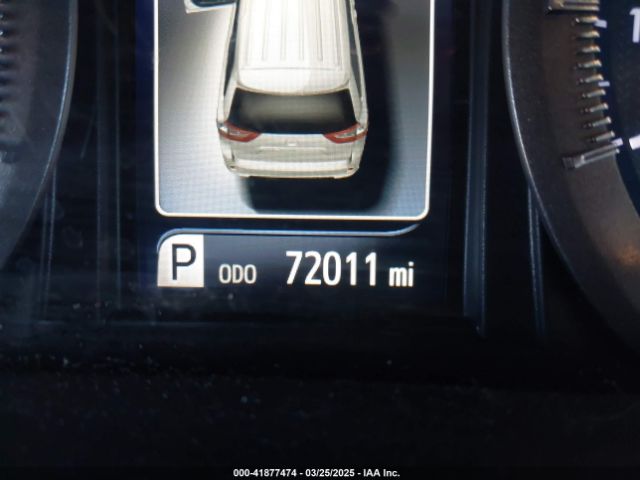 5TDYZ3DC2HS806686 Toyota Sienna Xle 8 Passenger