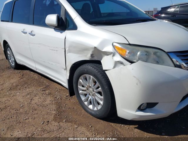 5TDYZ3DC2HS806686 Toyota Sienna Xle 8 Passenger