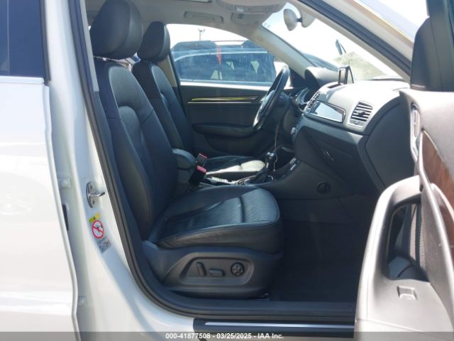 WA1FFCFS2FR008845 Audi Q3 2.0t Premium Plus