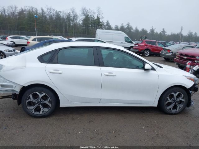 3KPF24AD1ME291909 KIA Forte Lxs