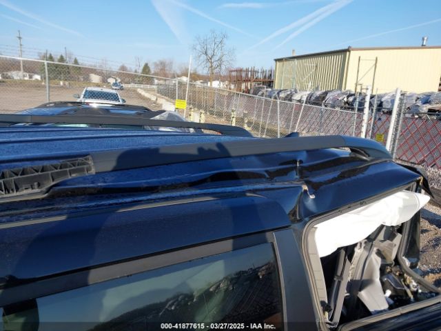 5TDDZ3DC9JS207367 Toyota Sienna Xle 7 Passenger