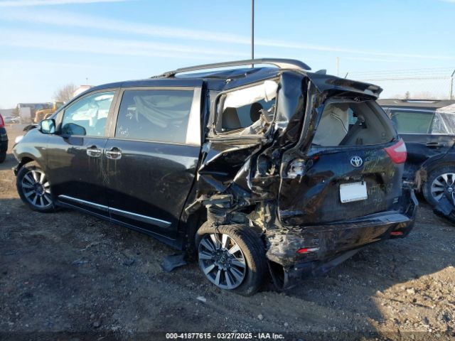 5TDDZ3DC9JS207367 Toyota Sienna Xle 7 Passenger