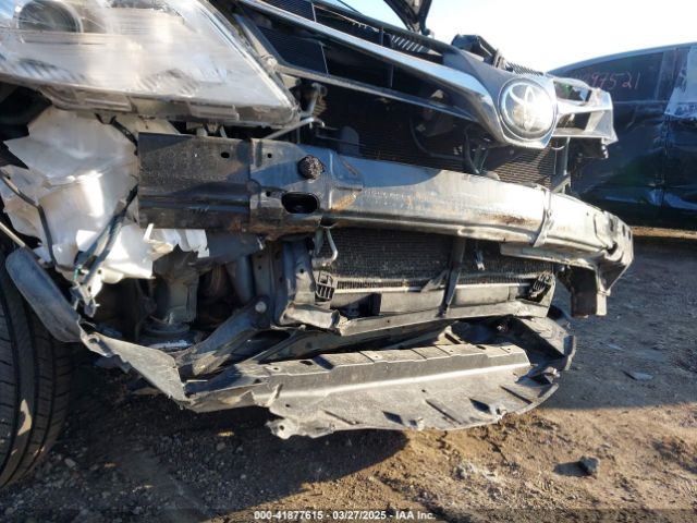 5TDDZ3DC9JS207367 Toyota Sienna Xle 7 Passenger