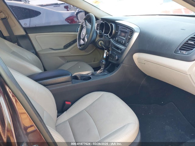 5XXGM4A76EG262925 KIA Optima Lx