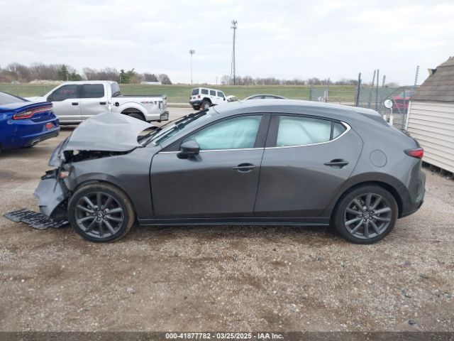 JM1BPAKL9N1516201 Mazda Mazda3 Select
