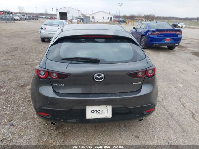 JM1BPAKL9N1516201 Mazda Mazda3 Select