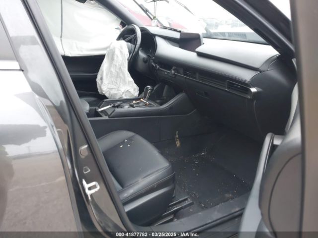 JM1BPAKL9N1516201 Mazda Mazda3 Select