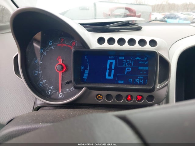 1G1JC5SH5F4212883 Chevrolet Sonic Lt Auto