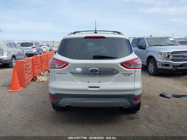 1FMCU9JX5GUC42220 Ford Escape Titanium