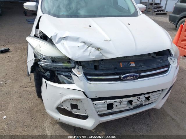 1FMCU9JX5GUC42220 Ford Escape Titanium
