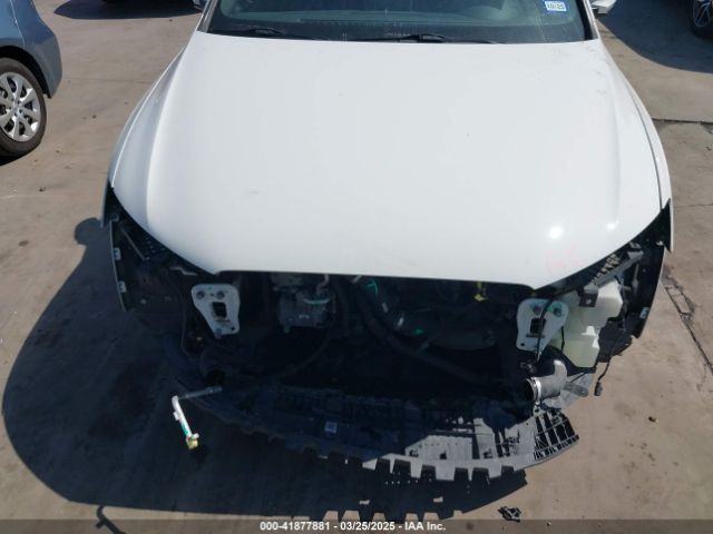 WA1BCCFS4JR032774 Audi Q3 2.0t Premium/2.0t Sport Premium