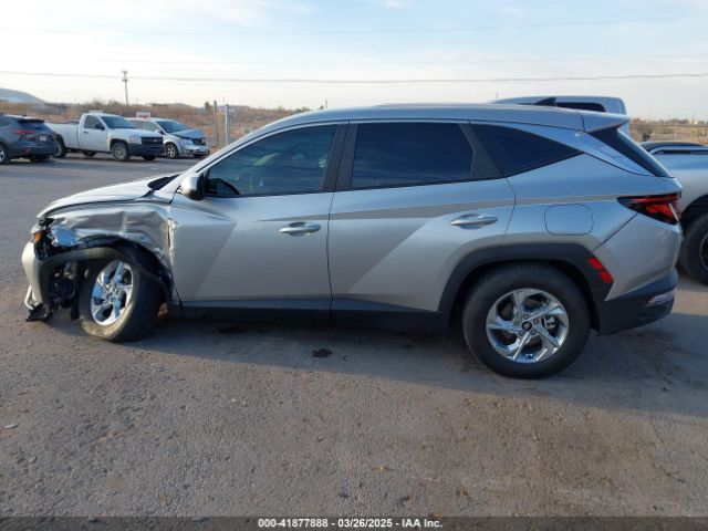5NMJACAEXPH289427 Hyundai TUCSON SE