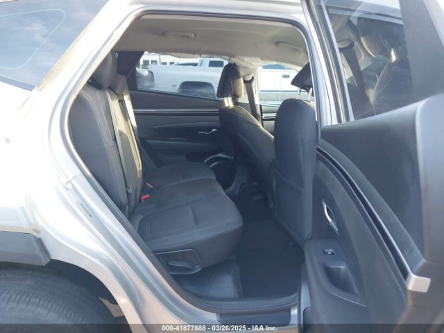 5NMJACAEXPH289427 Hyundai TUCSON SE