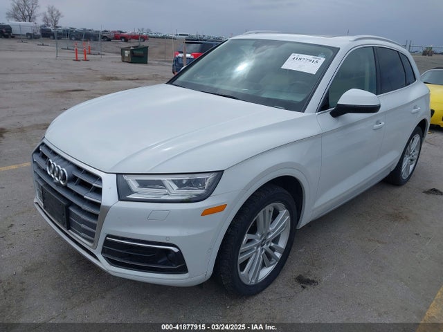 WA1CNAFY5K2057135 Audi Q5 45 Premium