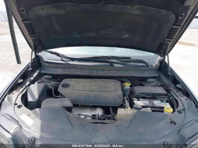 1C4PJLCBXKD284954 Jeep Cherokee Latitude Fwd