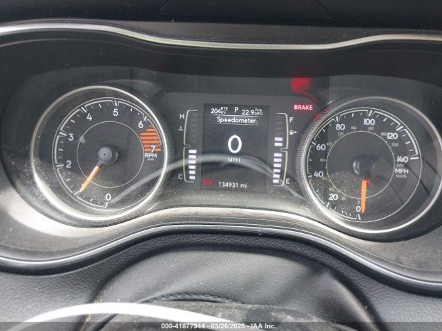 1C4PJLCBXKD284954 Jeep Cherokee Latitude Fwd