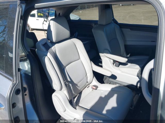 5FNRL6H96JB004853 Honda Odyssey Elite