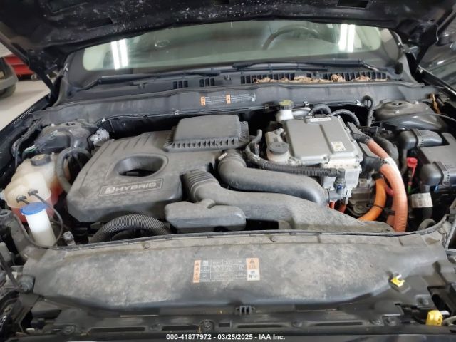 3FA6P0RU7KR217372 Ford Fusion Hybrid Titanium