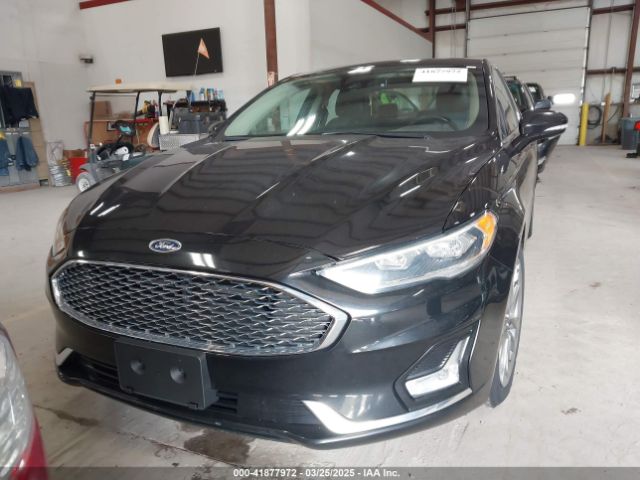 3FA6P0RU7KR217372 Ford Fusion Hybrid Titanium