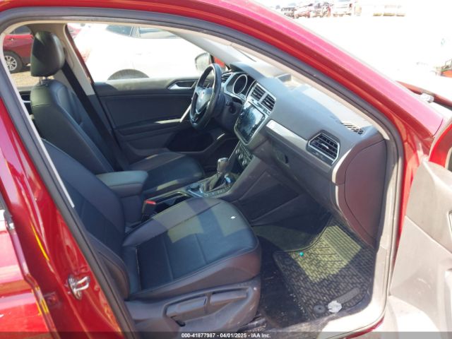 3VV2B7AX8JM031858 Volkswagen Tiguan 2.0t Se/2.0t Sel
