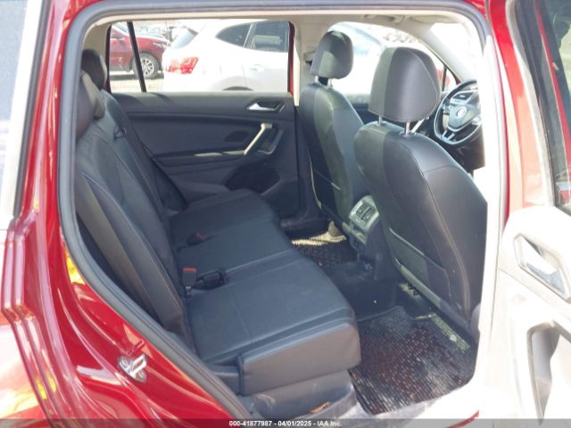3VV2B7AX8JM031858 Volkswagen Tiguan 2.0t Se/2.0t Sel